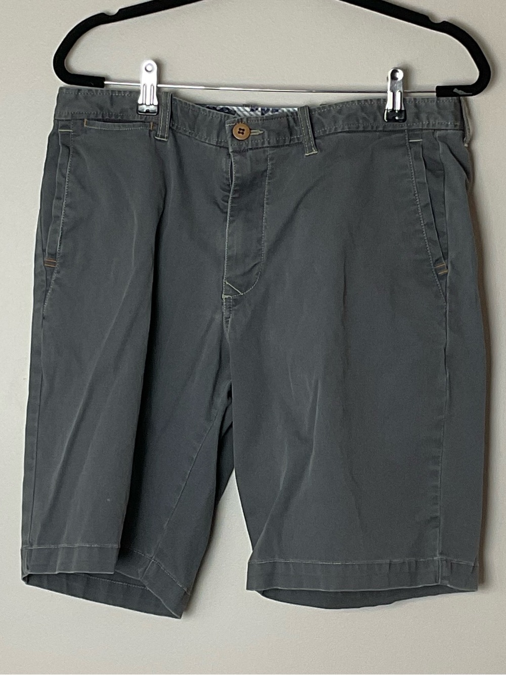 Tommy Bahama Men's Slate Gray Flat-Front Cotton Shorts Gorpcore Casual Size 34